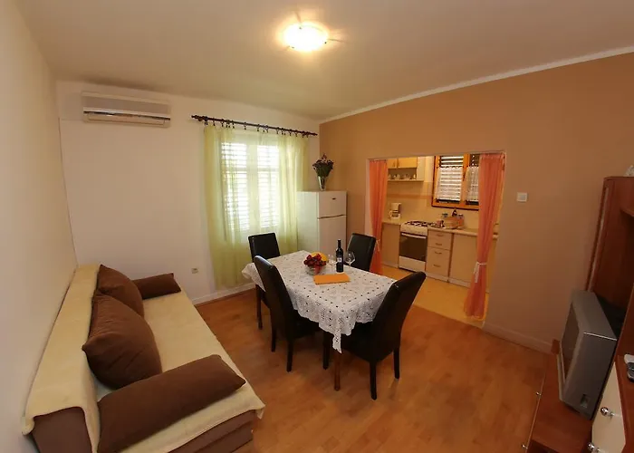 Vedrana Apartman *