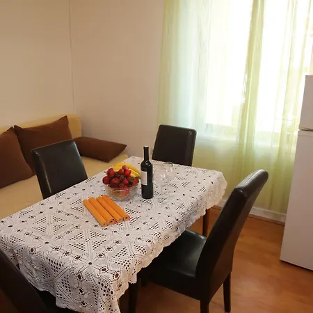 Vedrana Apartman *