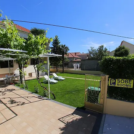 Vedrana Apartman Zára