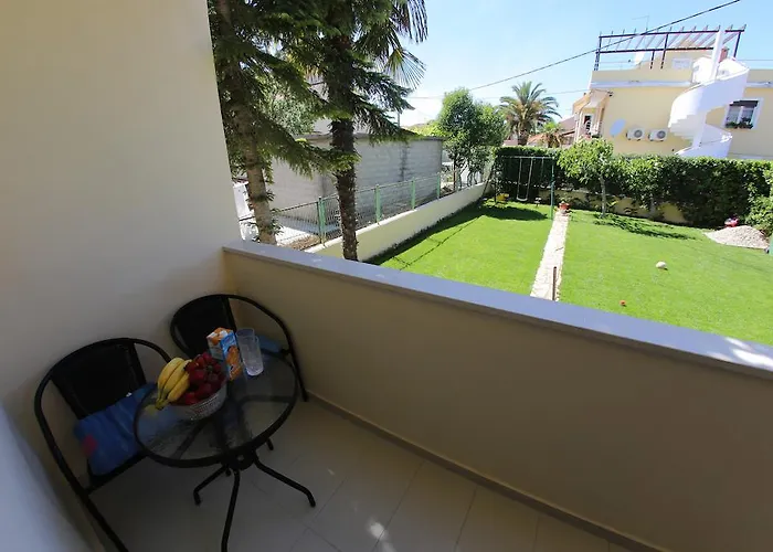 公寓 Vedrana 扎达尔