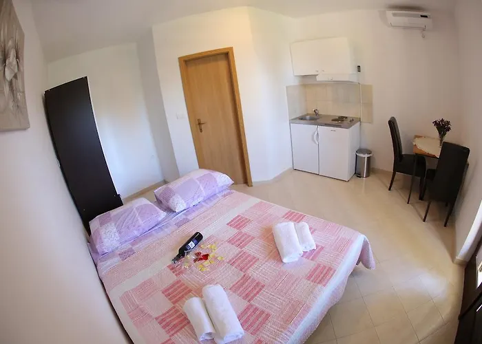 Vedrana 公寓 扎达尔